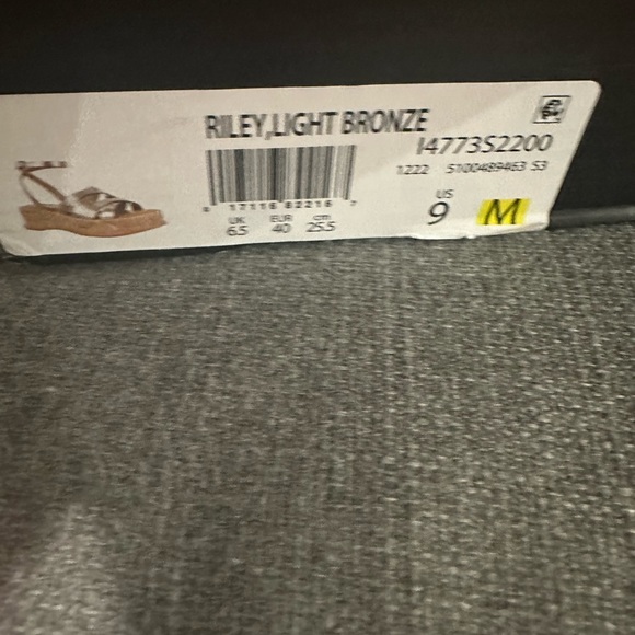 Naturalizer Sandals - Picture 2 of 7